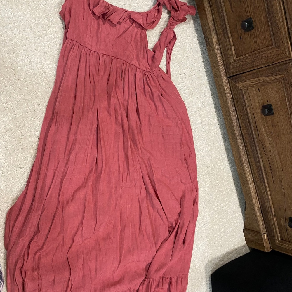 Dress - Picture 2 of 3